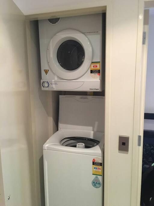 Outstanding Central Lambton Quay Apartment 惠灵顿 外观 照片